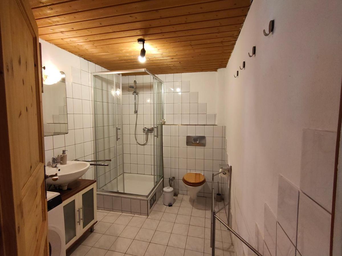 Gemuetliche Ferienwohnung Mit Kamin Und Garten Garmisch-Partenkirchen Exteriör bild