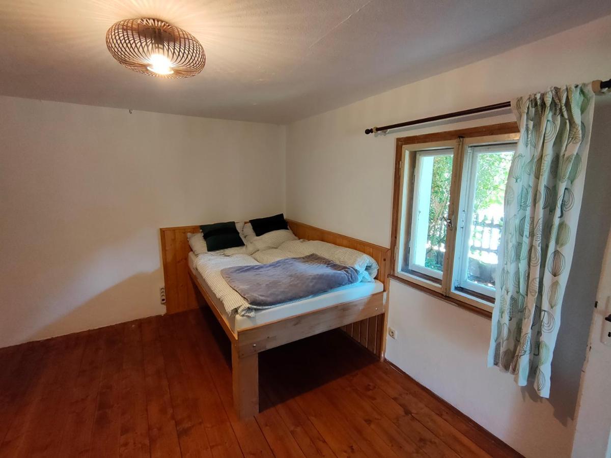 Gemuetliche Ferienwohnung Mit Kamin Und Garten Garmisch-Partenkirchen Exteriör bild