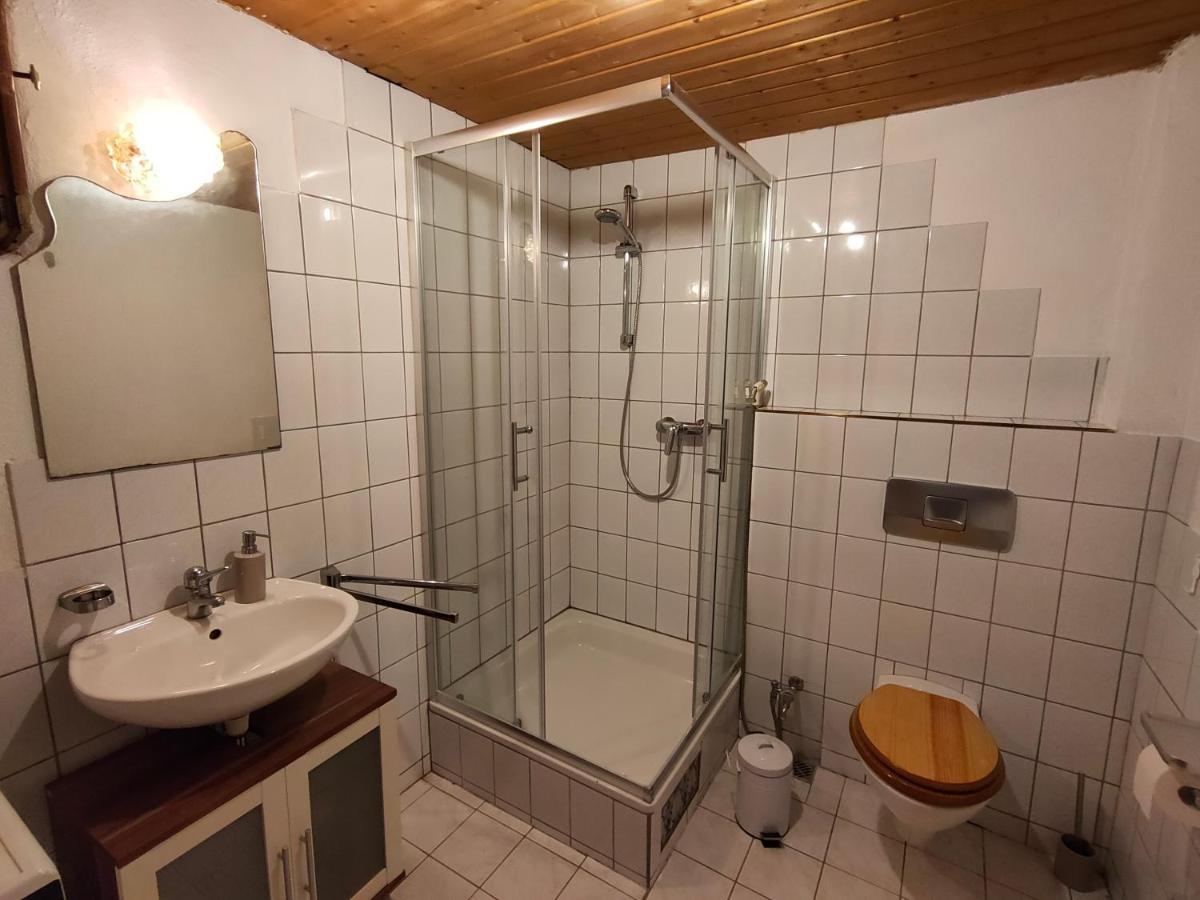 Gemuetliche Ferienwohnung Mit Kamin Und Garten Garmisch-Partenkirchen Exteriör bild